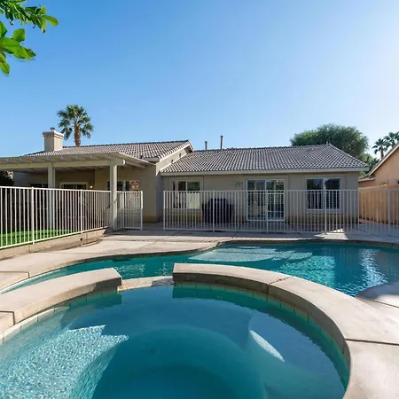 Serenity Oasis Luxurious Indio Retreat W- Private Pool